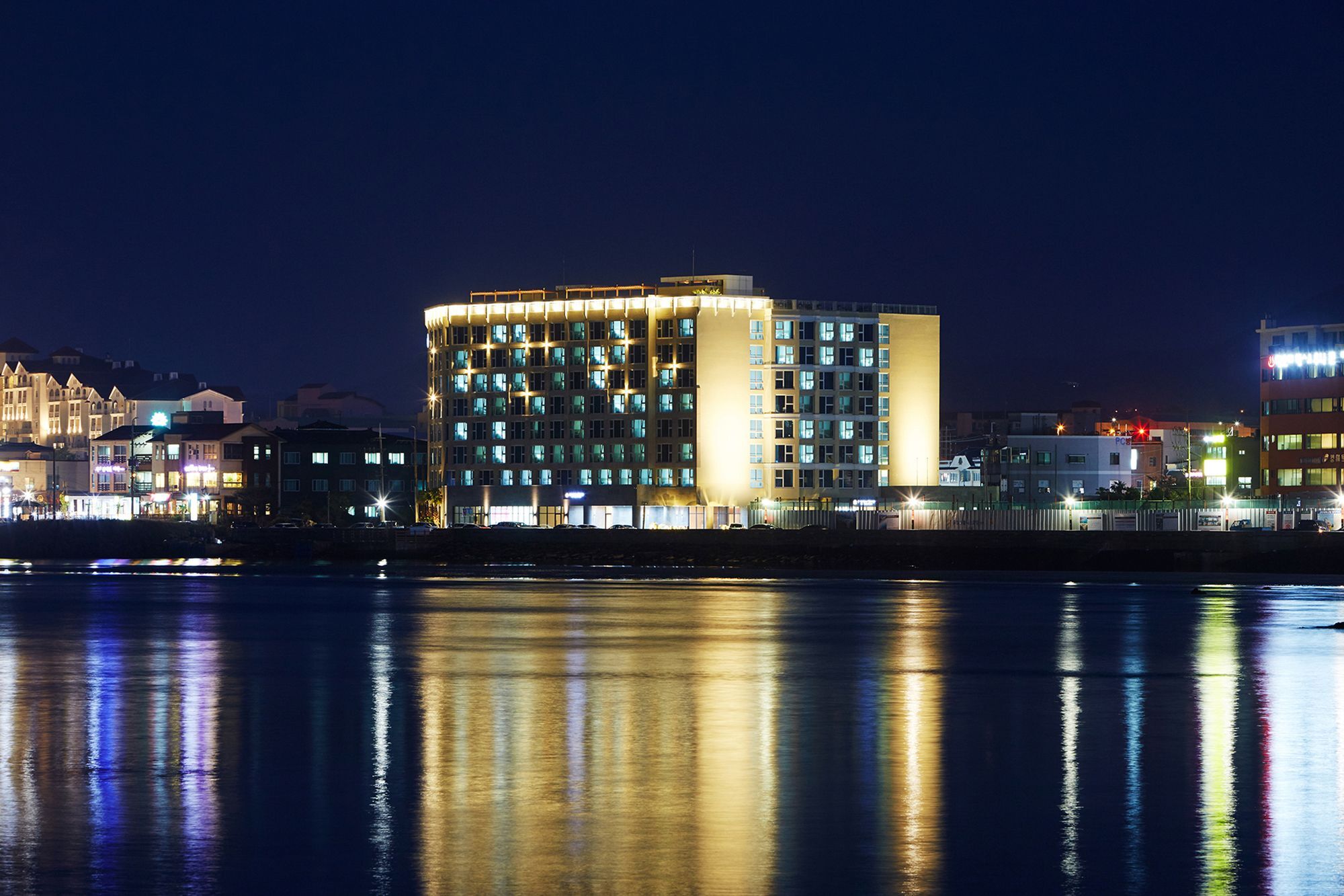The Artstay Jeju Hamdeok Hotel المظهر الخارجي الصورة